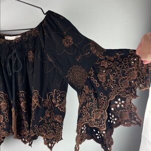 Vintage Havana Boho Black Embroidered Women’s Top Size M